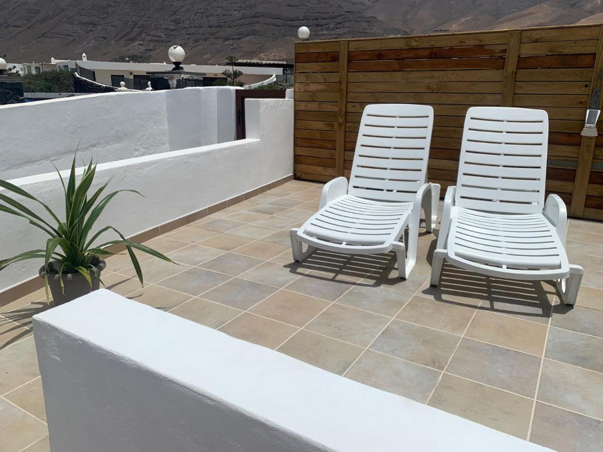 Apartment In Famara Beach Teguise  Ngoại thất bức ảnh